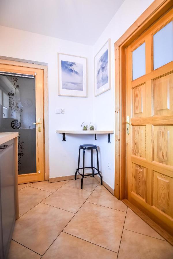 Gosciniec U Bobakow Apartment Zab Exterior photo